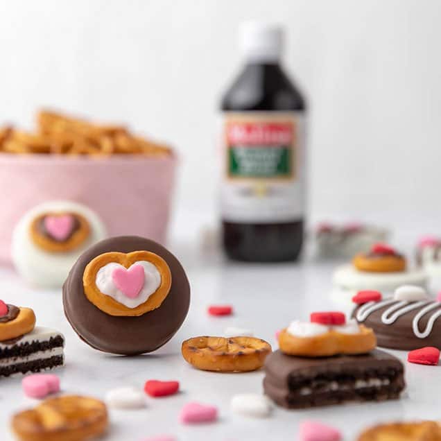 PRETZELS DECORADOS PARA SAN VALENTÍN
